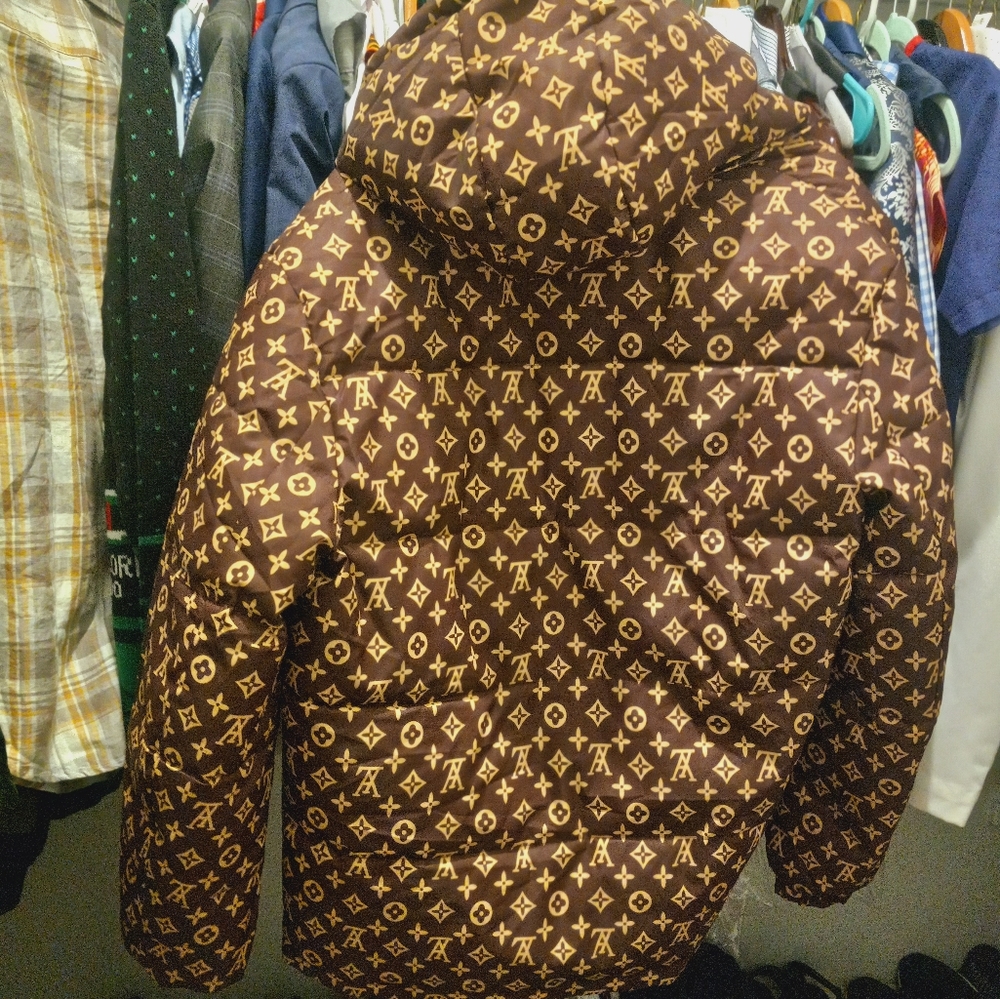 L size Loius Vuitton jacket